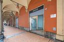 negozio-a-bologna