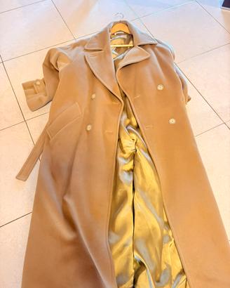 Max Mara cappotto beige in lana con cintura