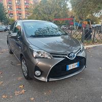 Toyota Yaris ibrida 