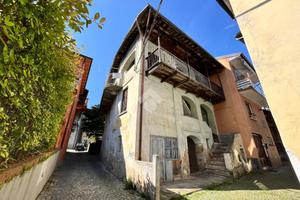 CASA SEMINDIPENDENTE A RUEGLIO