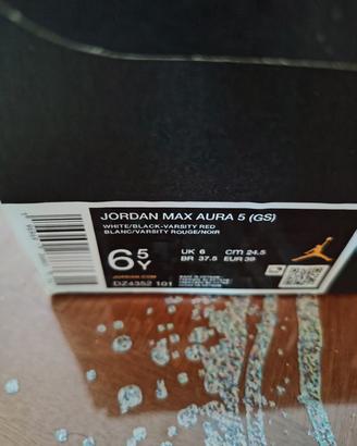 Scarpe Jordan Max Aura 5