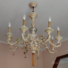 Lampadario in Porcellana di Capodimonte