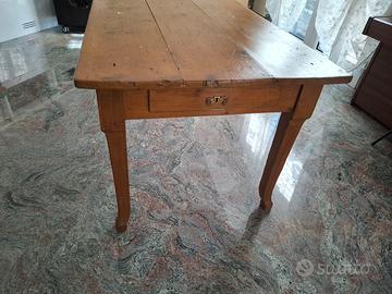 Tavolo con assi da legno ex tavolo da lavoro