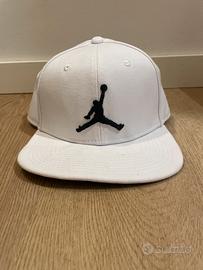 Cappello con Frontino dritto Jordan