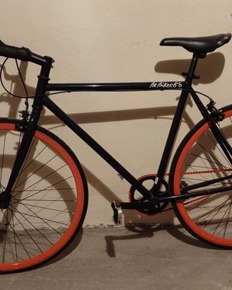 bicicletta scatto fisso 