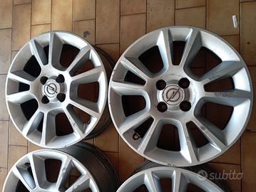 Cerchi in lega Opel Corsa 16