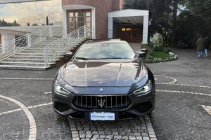 Maserati Ghibli V6 Diesel Gransport TETTO