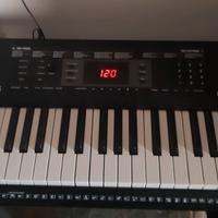 Tastiera con supporto e sgabello