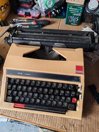 macchina da scrivere 