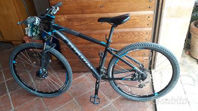 Bicicletta mtb Rockrider.