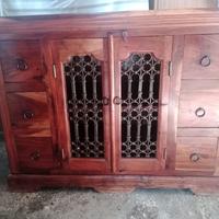 Mobili in legno massello