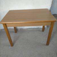 tavolo legno massello + 4 sedie 