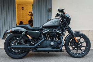 Harley davidson 883 sportster