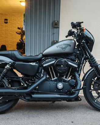 Harley davidson 883 sportster