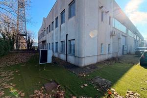 Immobile di 363 m² a Cassina de' Pecchi