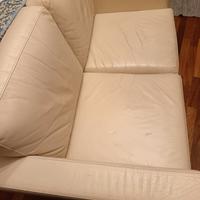 divano in pelle 
