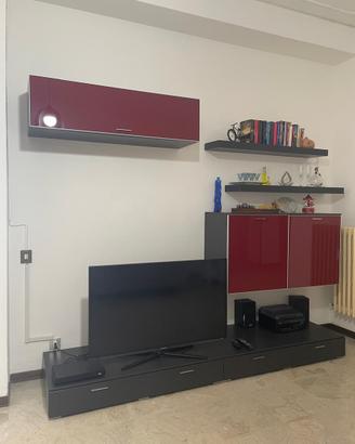 Soggiorno e tavolo in vetro
