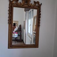 specchio da parete in  legno