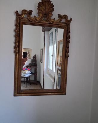 specchio da parete in  legno