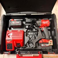 Avvitatore a impulsi Milwaukee M18