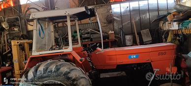 trattore agricolo OM 850