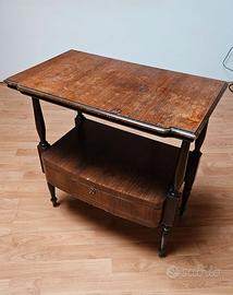 Tavolino comodino portaoggetti