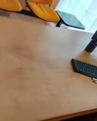 Scrivania antica in legno