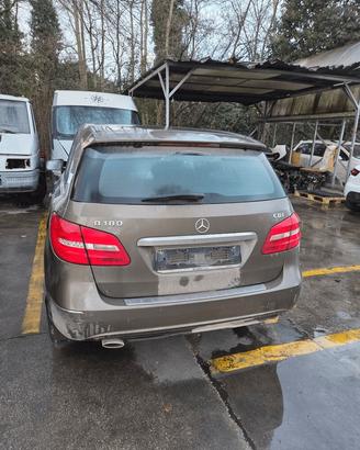 MERCEDES-BENZ Classe B DEL 2013 PER RICAMBI