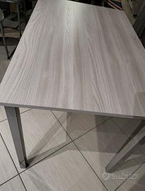 Tavolo allungabile (110-160 cm) + 4 Sedie Perfette