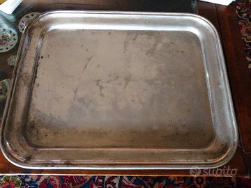 antico vassoio in alpaca Wellner.