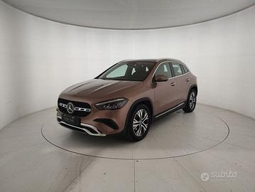 Mercedes-Benz GLA 200 d Progressive Advanced ...