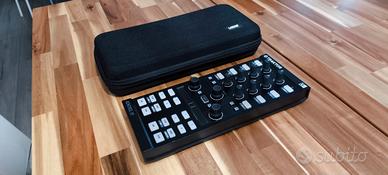 Native Instruments Traktor Kontrol X1 MK2 + Audio 
