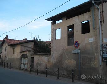Stabile rustico da ristrutturare in Centro Storico