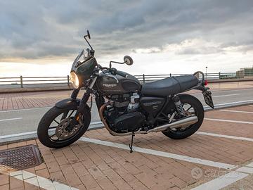 Triumph street twin 2022 + accessori