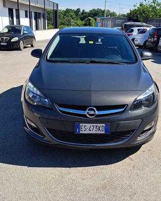 Opel Astra 1.4 Benzina 120CV Cosmo
