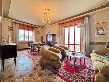 VILLA SINGOLA A SAN GIOVANNI LUPATOTO