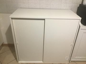 Mobiletto Ikea Vihals ante scorrevoli
