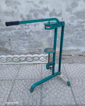 Tappatrice per tappi in sughero Grifo