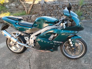 Triumph Daytona 955i 