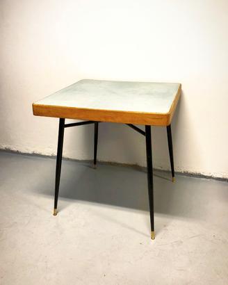 Tavolo vintage quadrato