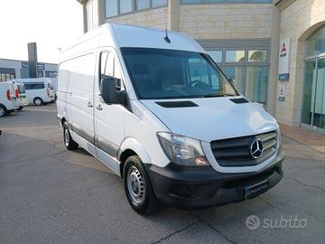 C329 Mercedes Benz 311 F 37/33 IVA ESCLUSA
