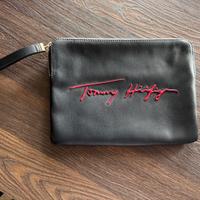 Pochette TOMMY