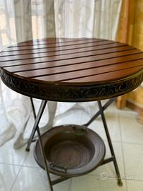 Tavolino richiudibile