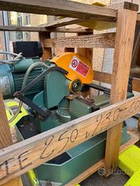 TRONCATRICE LENTA SEGA METALLO MACC 250 mm