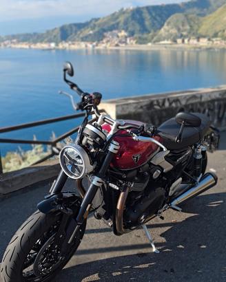 Triumph speed twin 1200