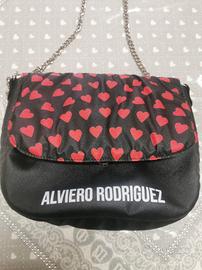 Borsa a tracolla Alviero Rodriguez con cuori 