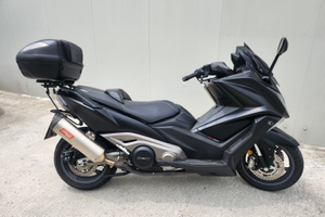 Kymco AK 550