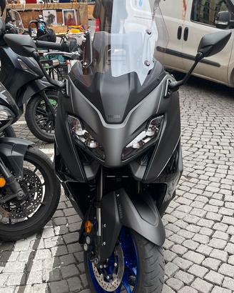 Tmax 560