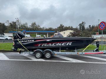 Barca pesca Tracker Tundra 21 DC Fishing