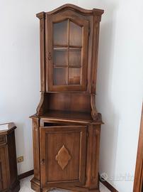 Credenza con vetrina in legno 